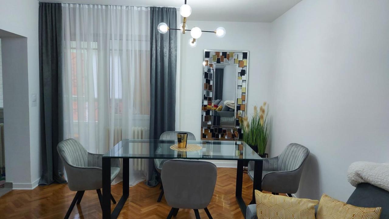 Mariposa Apartment Smederevo Bagian luar foto
