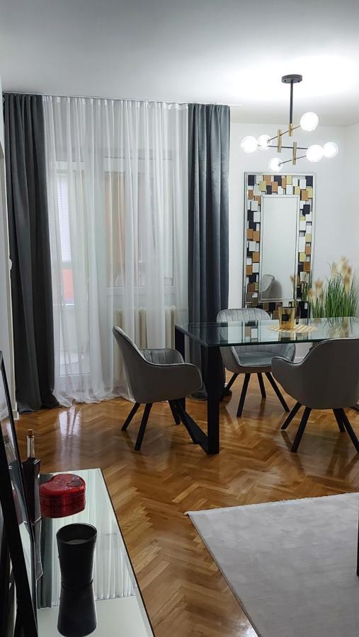 Mariposa Apartment Smederevo Bagian luar foto