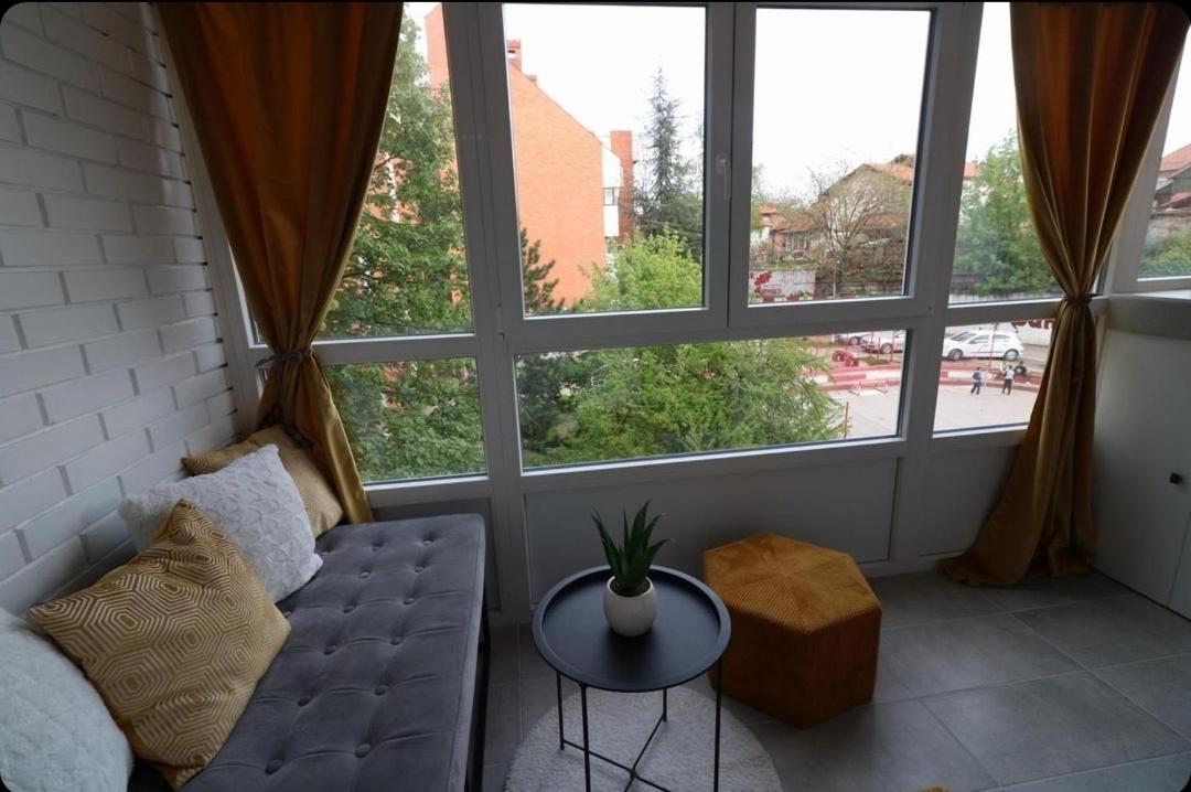 Mariposa Apartment Smederevo Bagian luar foto