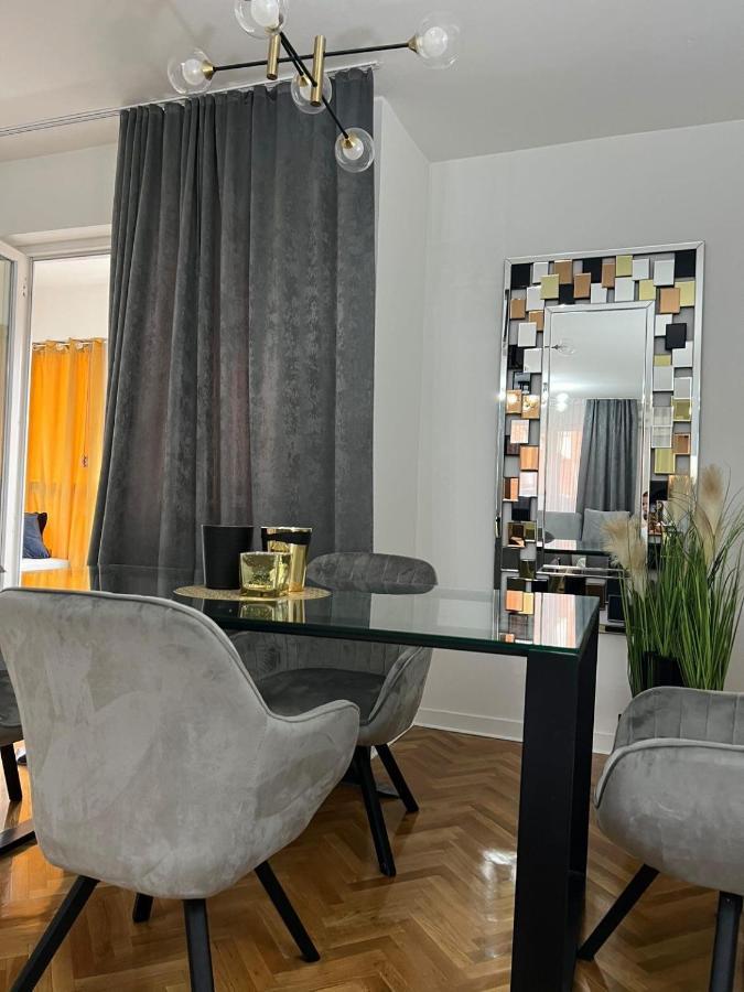 Mariposa Apartment Smederevo Bagian luar foto